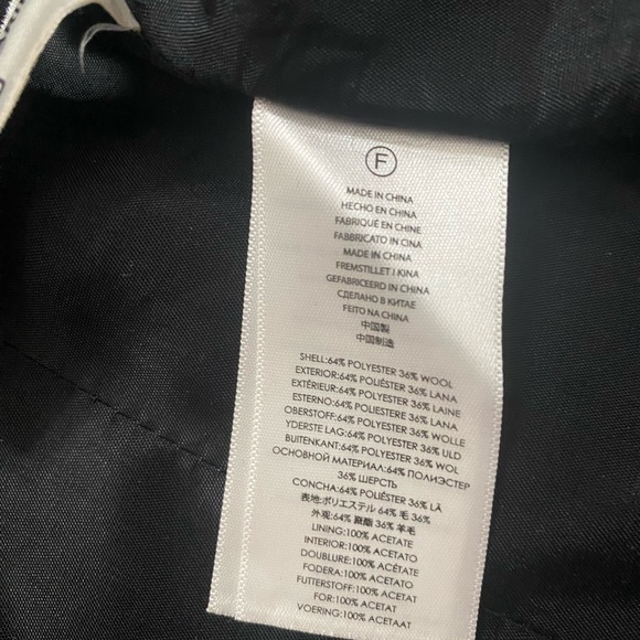 Michael Kors Black and Gold Tweed Suit Fashion Blazer Size 6 - Picture 12 of 15